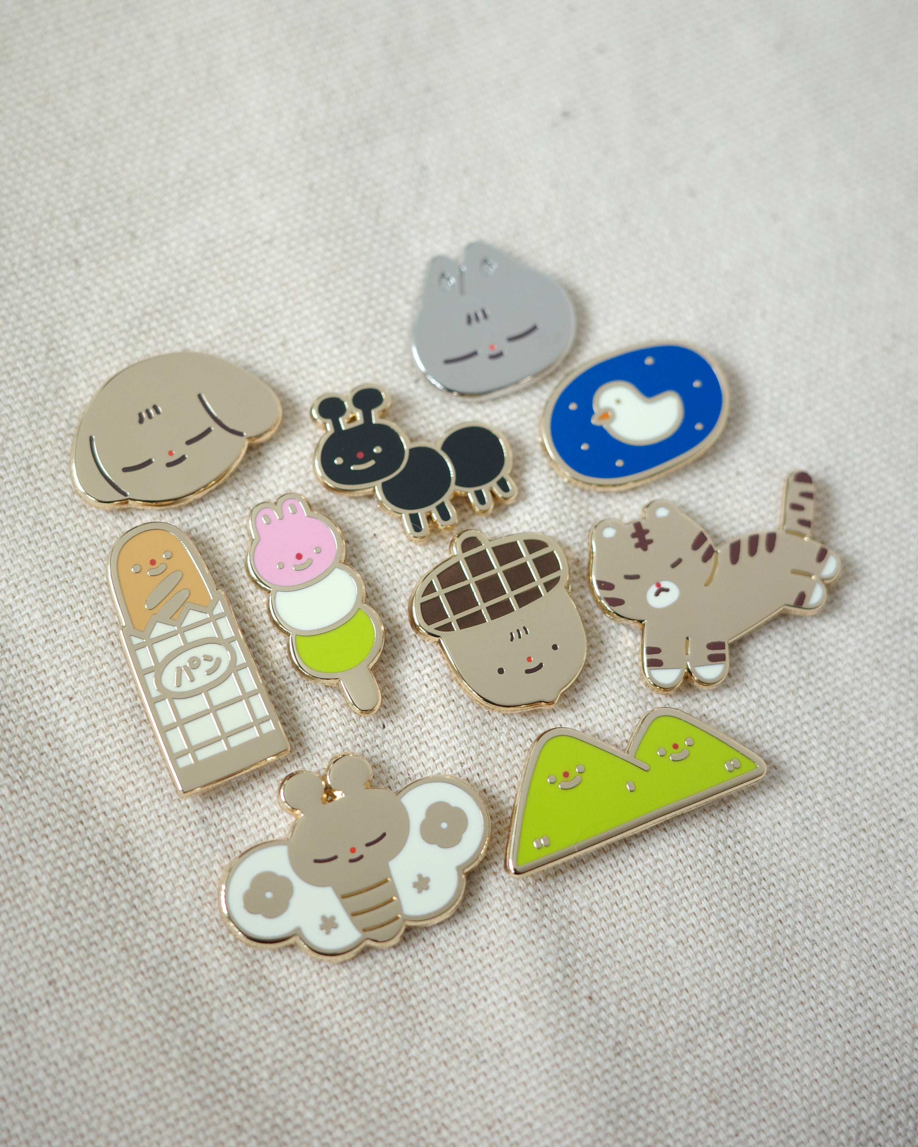 Natamori Dog Pin