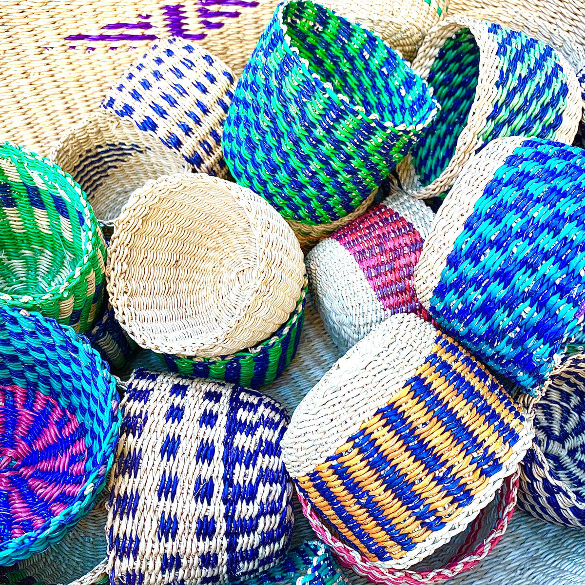 Mini Cup Basket - Surprise Style