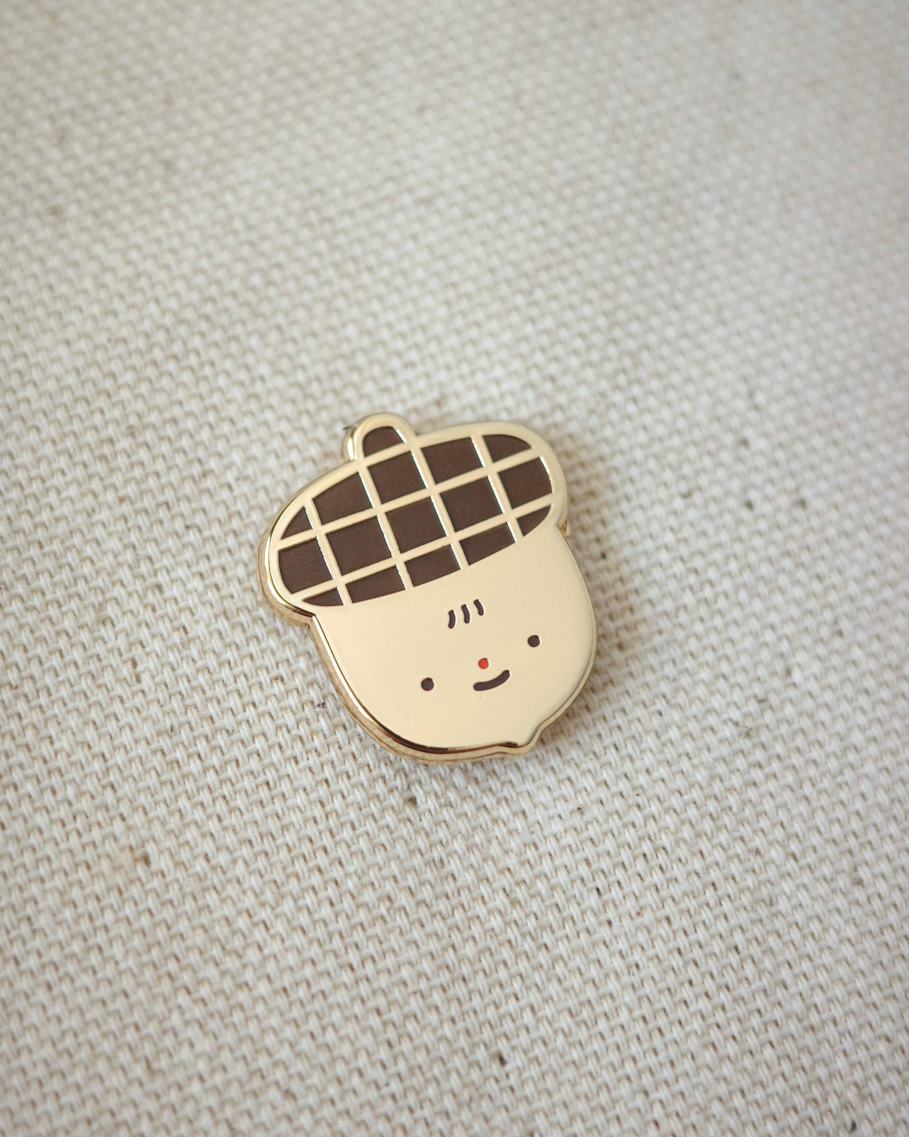 Natamori Acorn Pin