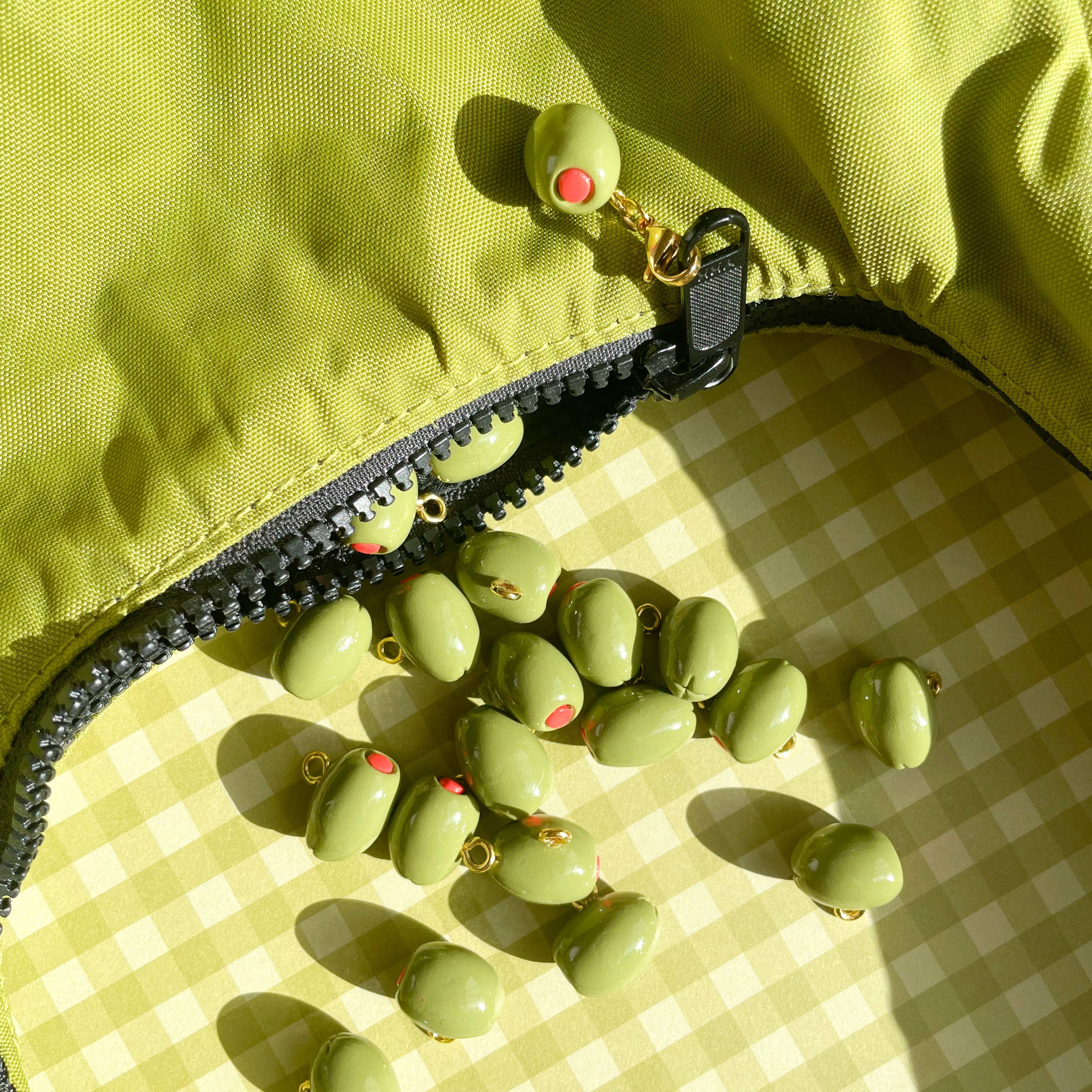 Petit Breloque 'Olive'