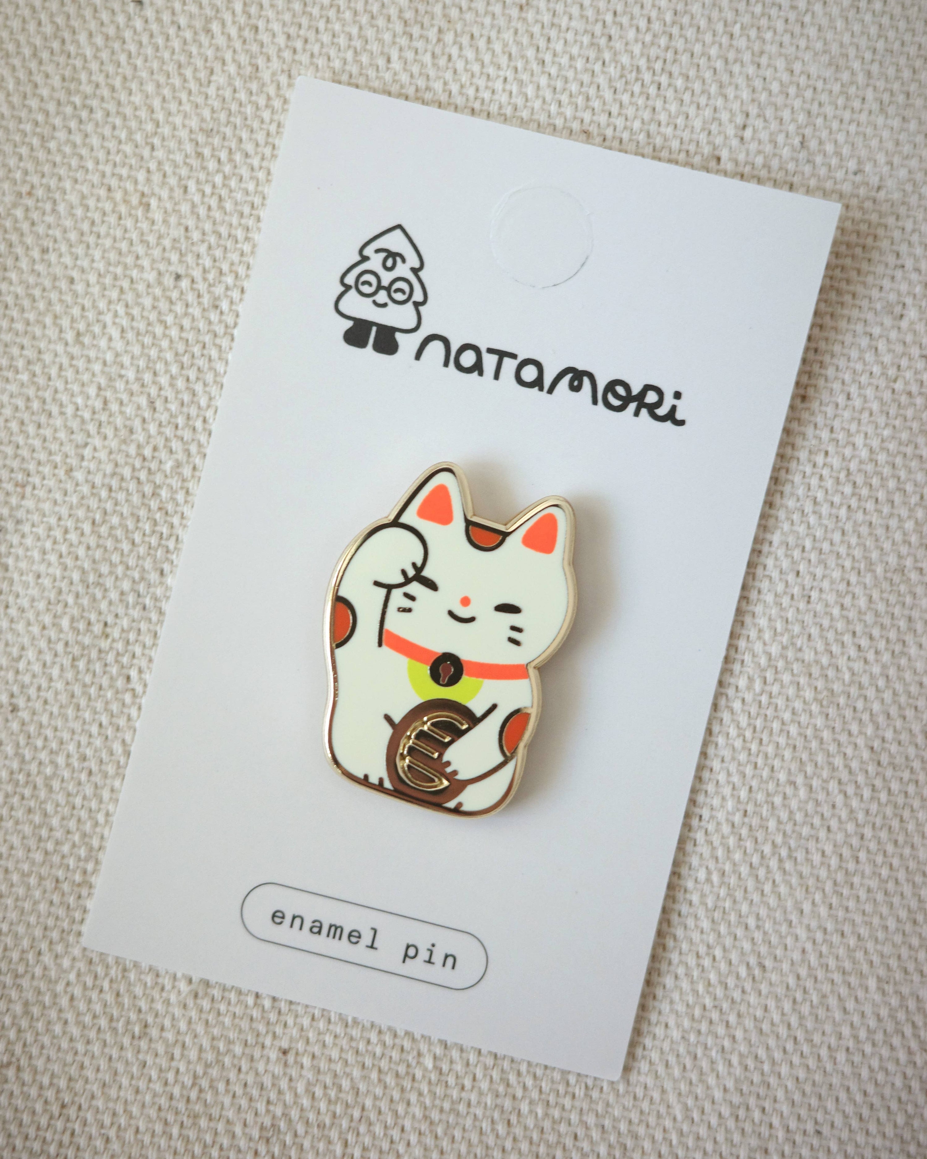 Natamori Lucky Cat Pin