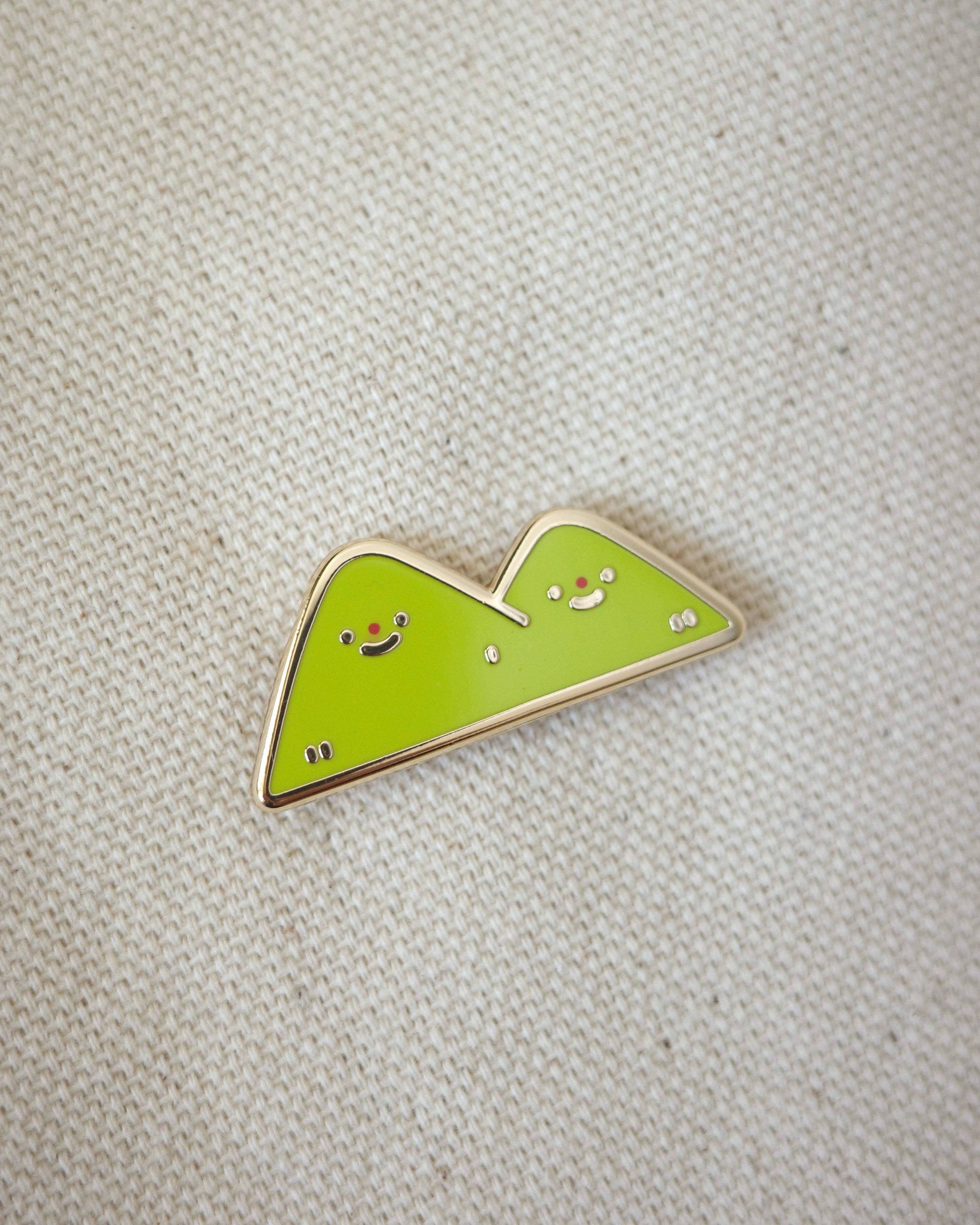 Natamori Hills Pin