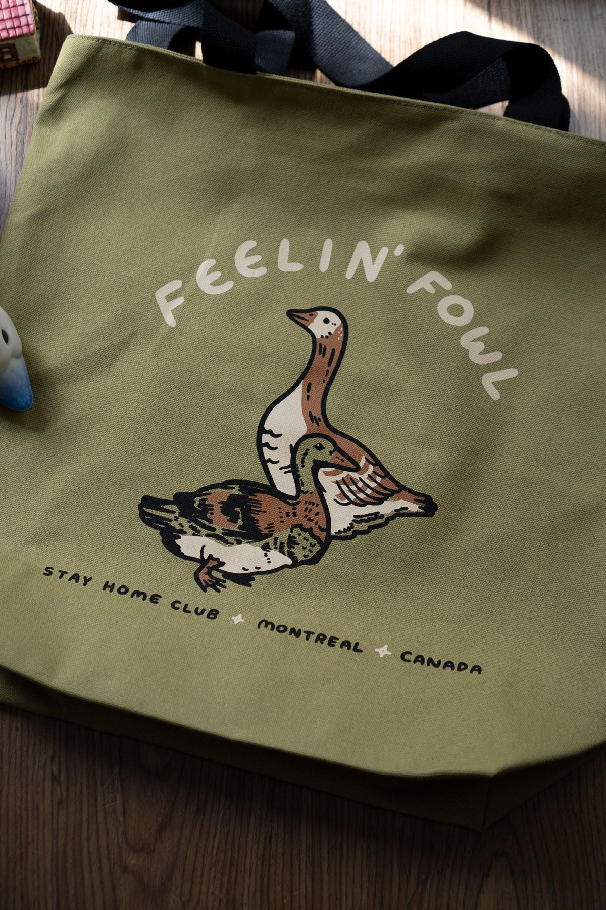 Feelin' Fowl Big Zip Tote