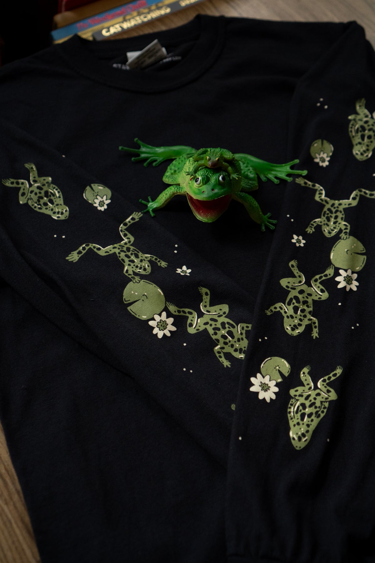 Frog Days Long Sleeve Tee | Black
