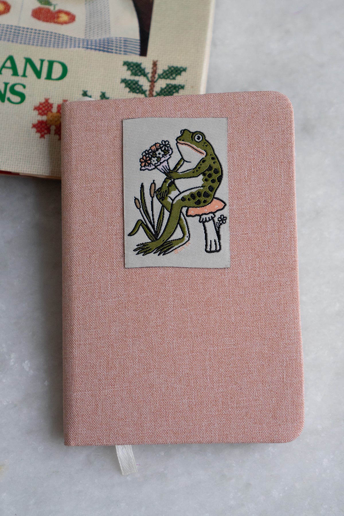 Froggy Bouquet - Woven Sticky Patch