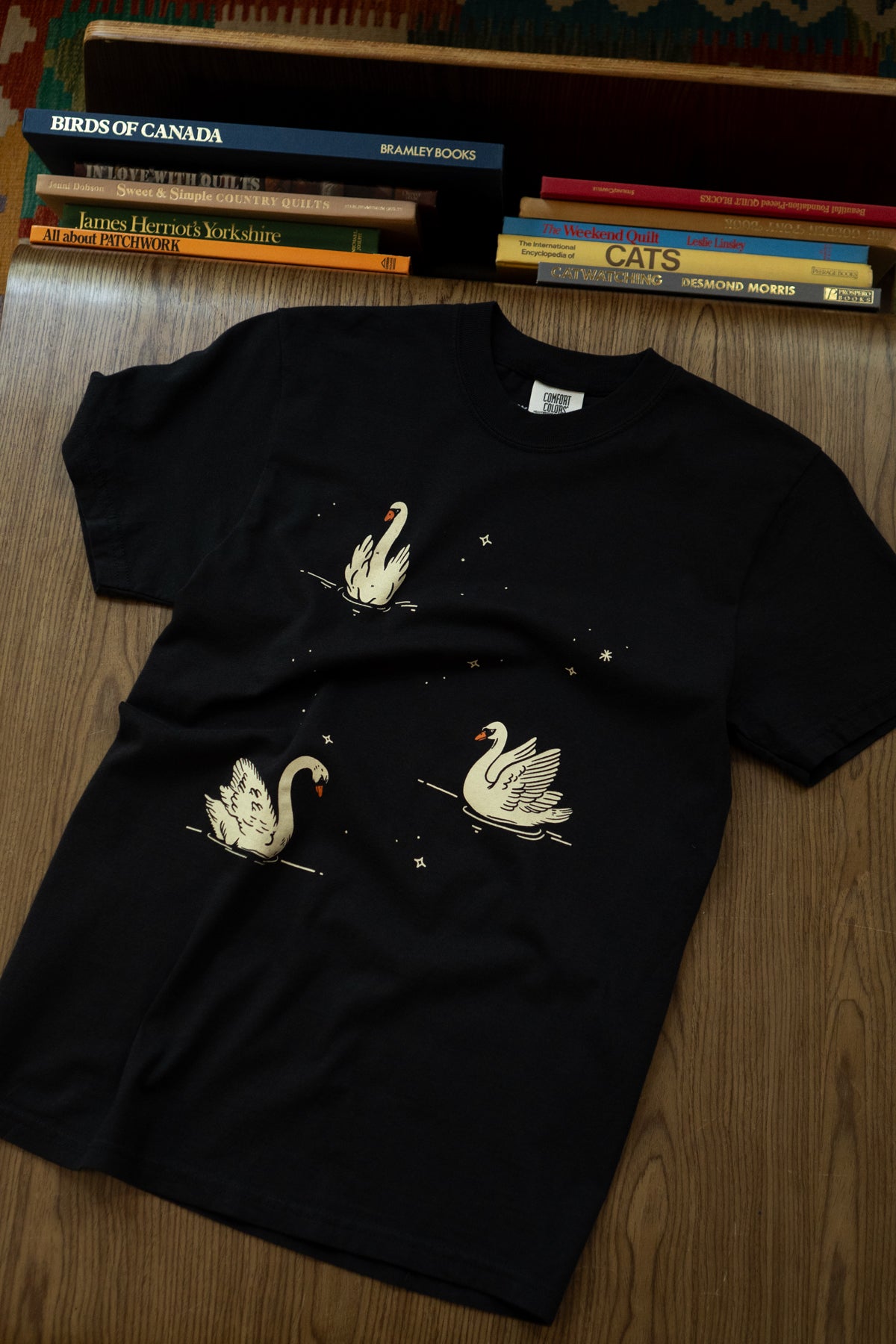 T-Shirt 'Blooms 1858' | Graphite
