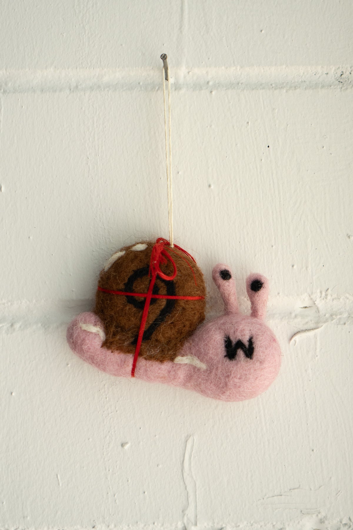Ornement en Laine Feutrée 'Slowly Snail'