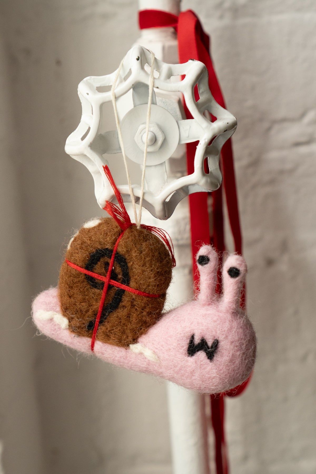 Ornement en Laine Feutrée 'Slowly Snail'