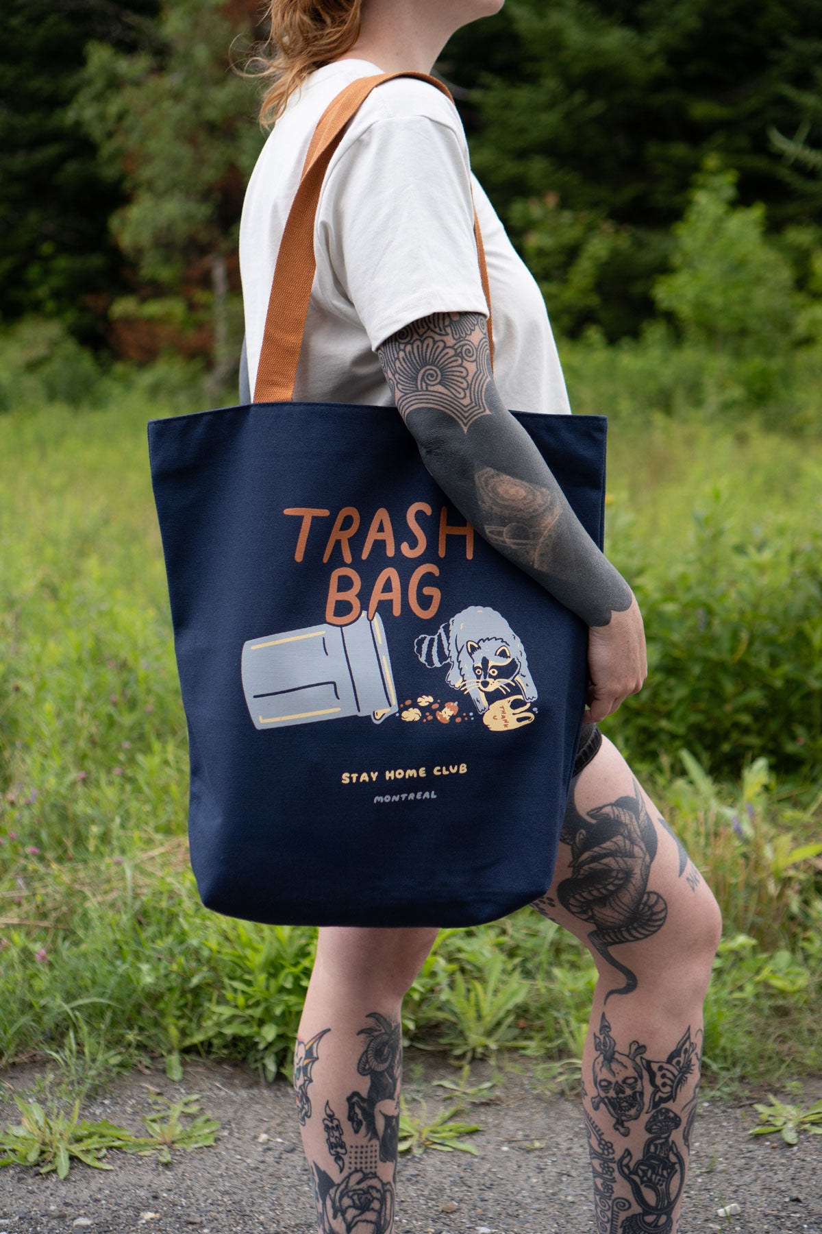 Trash Bag Big Zip Tote